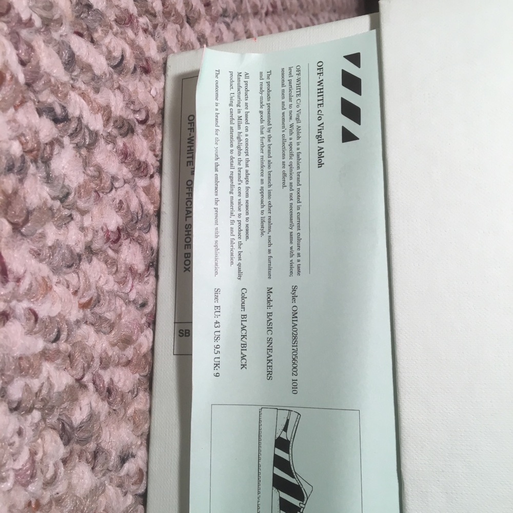 Off-White - Picture 4 of 6